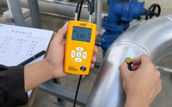 林上 LS213 数显式超声波测厚仪在管道、容器与金属件壁厚检测中的应用方案