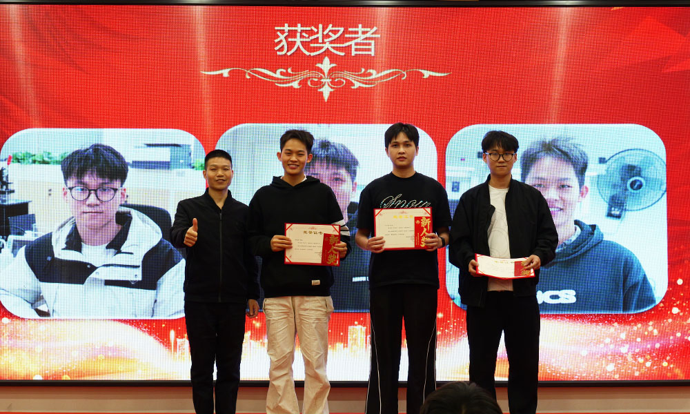 ��8ͷ�����������˽�