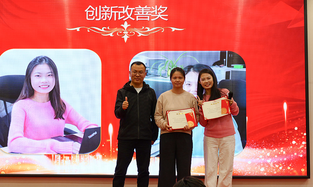 ��8ͷ����Ҹ��ƽ�