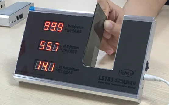 在選購汽車貼膜時應(yīng)該注意哪些點？