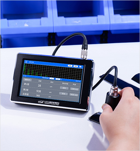 ���Զ�����