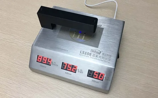 透光率對(duì)鏡片的影響與透過(guò)率測(cè)試儀