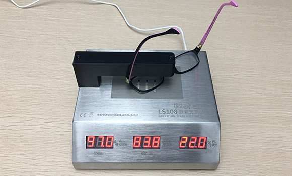 透光率仪LS108测量眼镜