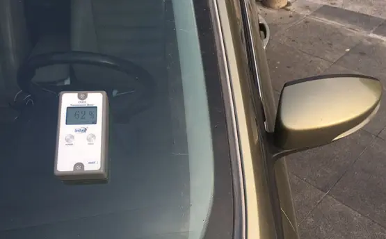 汽车前挡风玻璃专用的分体式透光率测试仪