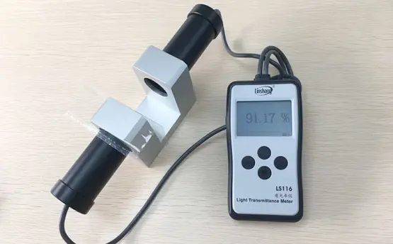 ITO薄膜透光率测量，用便携式薄膜透光率仪