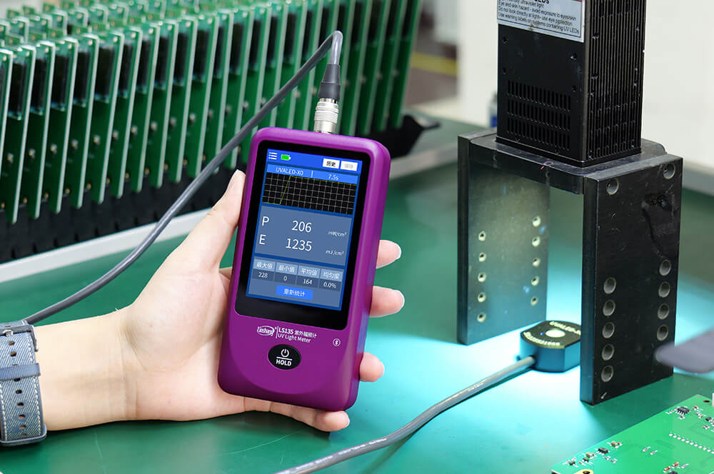 林上LS135紫外辐照计测量UV LED固化光源辐照强度