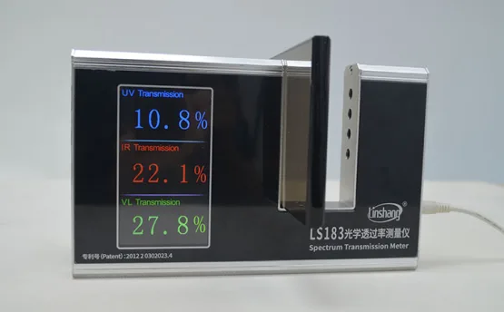 用透光率儀選擇舒適安全的建筑玻璃貼膜