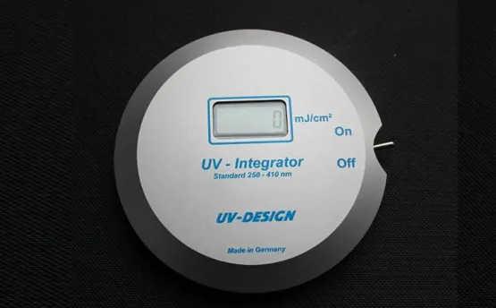 DESIGN和德國庫納斯特uv150能量計對比哪個好？